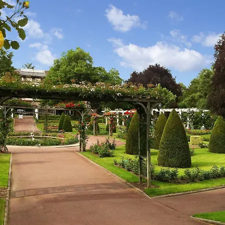 Sejours & Affaires Ferrand Park Republique 2*
